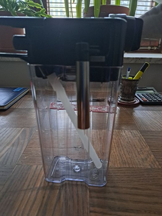 Pojemnik na mleko DeLonghi latte crema system