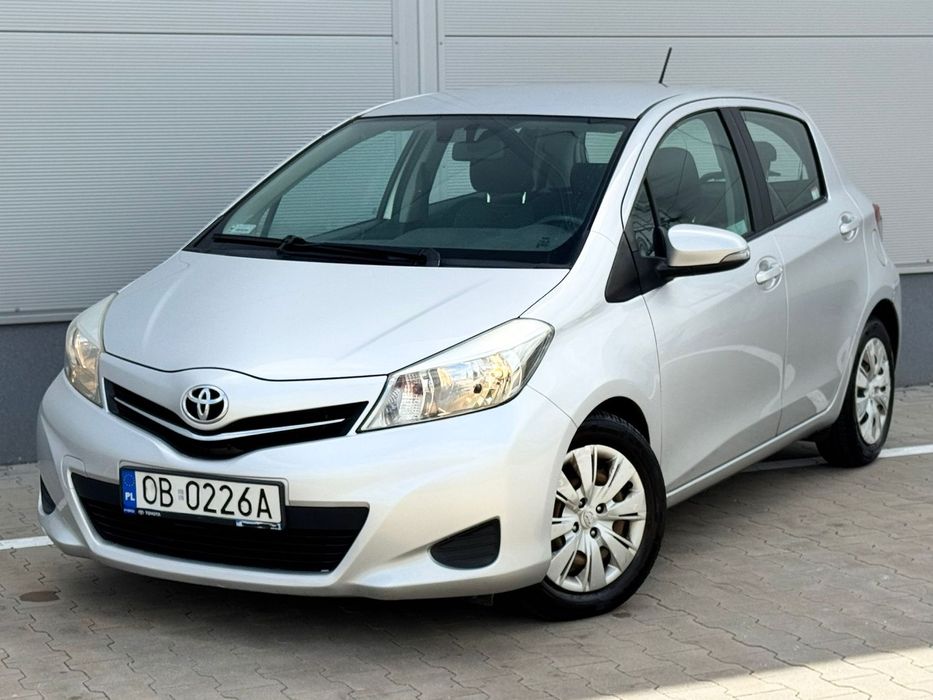 Toyota Yaris 90KM Klimatyzacja Elektryka Ekonomiczny Czujniki Salon Polska