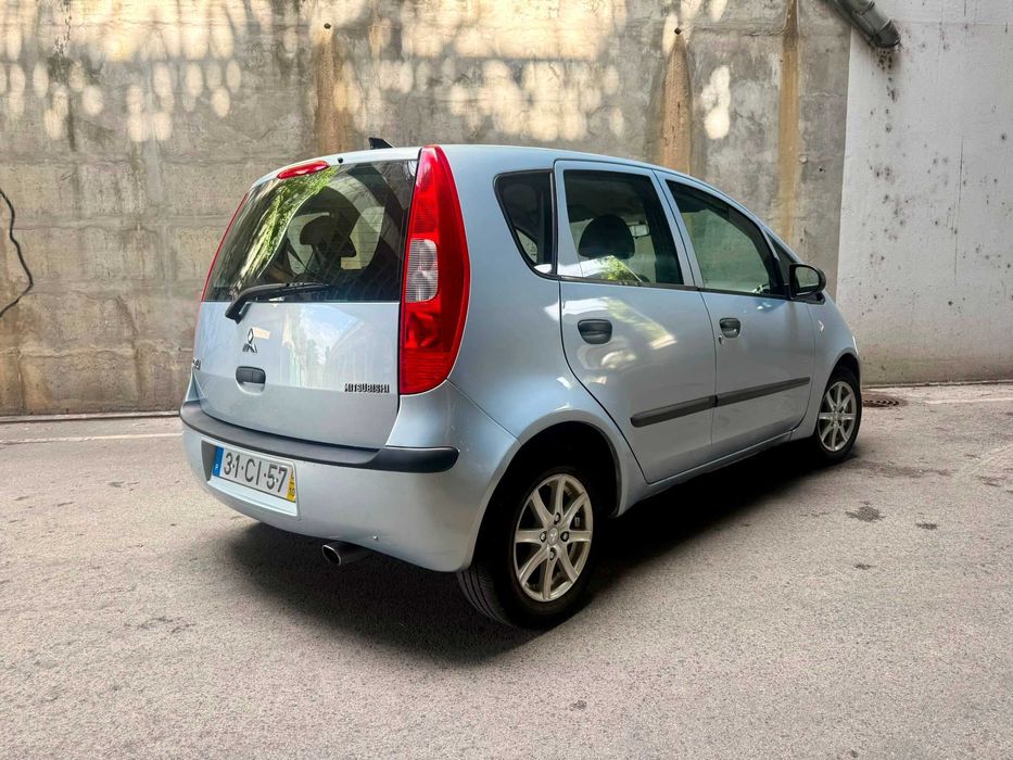 Mitsubishi Colt 1.1 E- Motion 75cv Muito Estimado