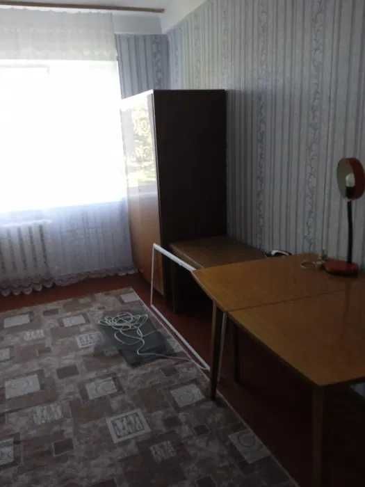 Здам в оренду 2-кімнатну квартиру на Воскресенці. Метро 15 хвилин.