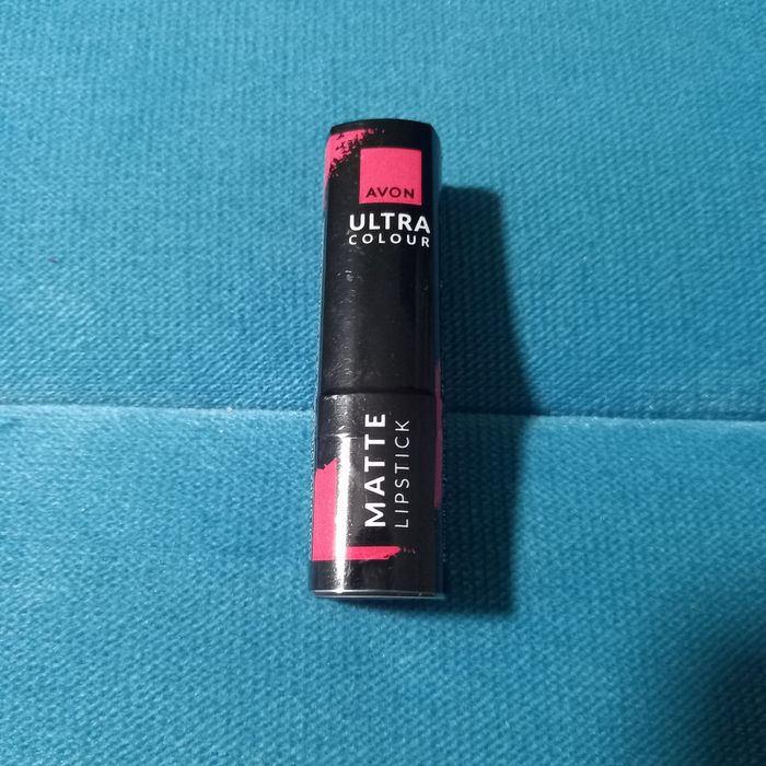 Avon Ultra Colour Ultramatowa szminka Ruby Kiss