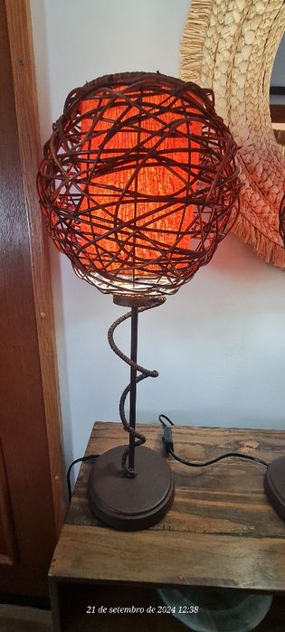 Candeeiros mesa cabeceira ou aparador