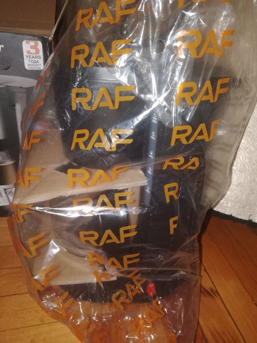 Капельная кофеварка RAF R.100. Новая.