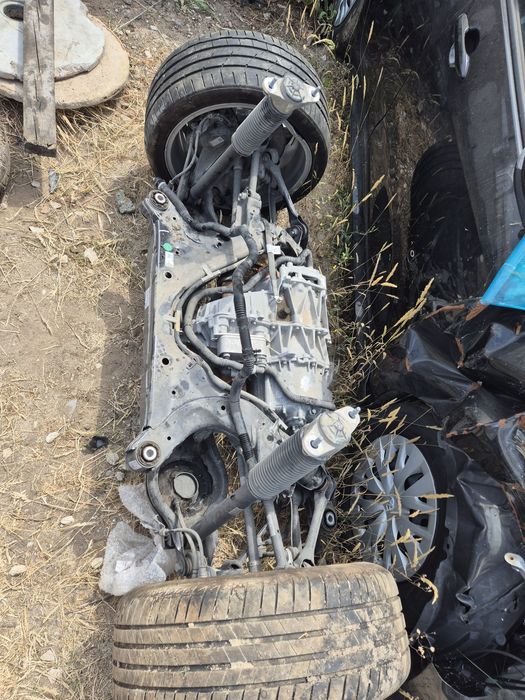 Tesla modelo 3 de 2024 para peças com apenas 13000km