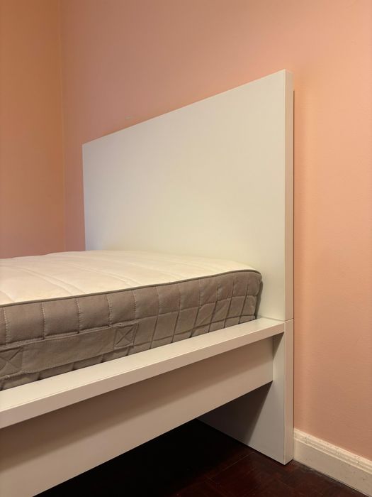 Cama indivudual Ikea Malm otimo estado