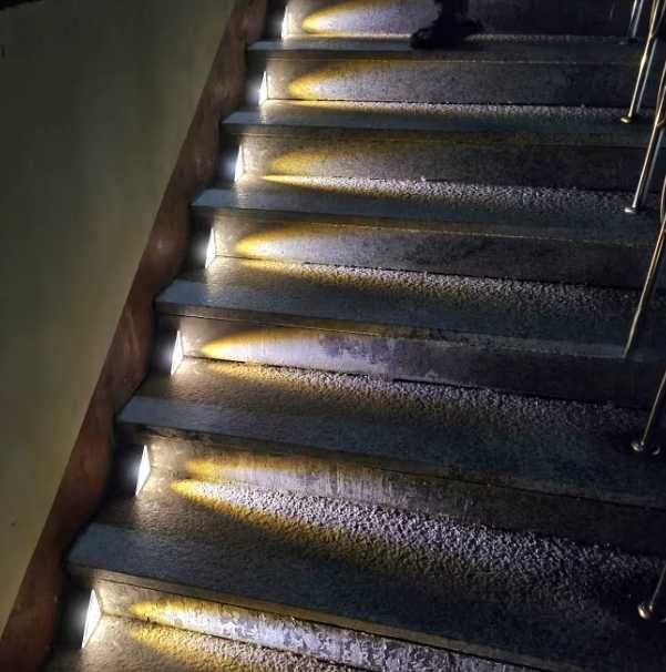 Luzes solares para degraus ao ar livre