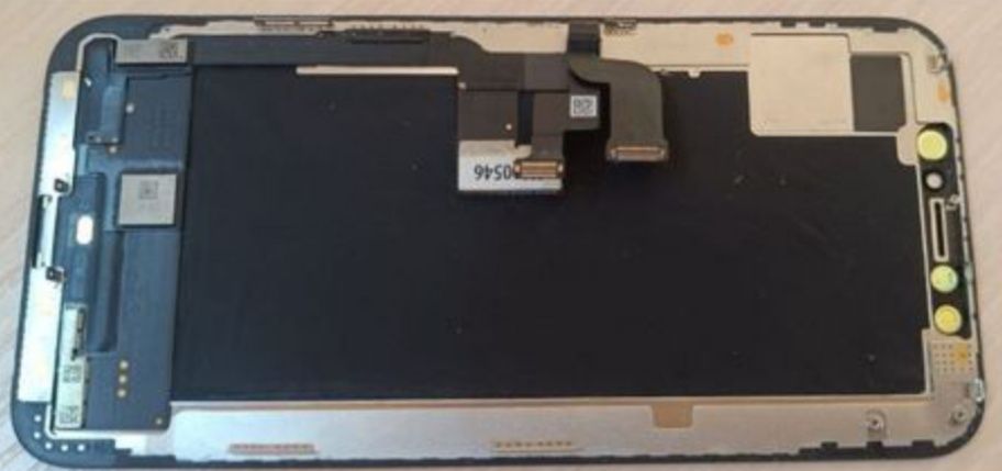 Продам дисплей для iPhone XS.
При не аккуратном снятии, дисплей стал показы