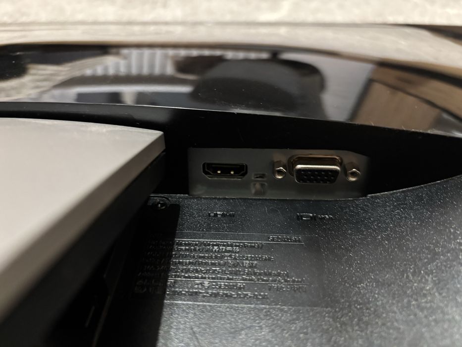 Monitor DELL 23,8 cali