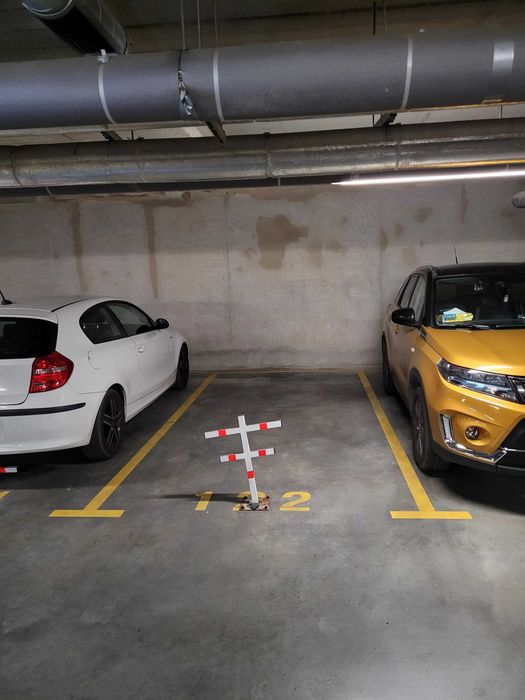 Miejsce postojowe w garażu podziemnym Berensona 12E