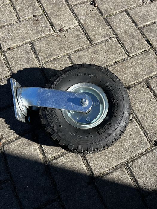 Rodas de Alumínio e Borracha Resistentes