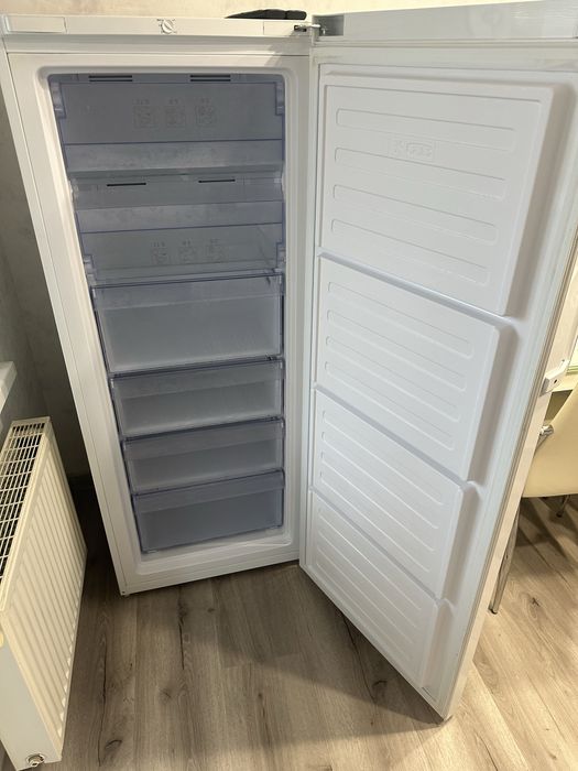 Морозильна камера