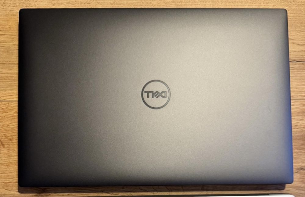 DELL XPS 16 9640 Oled Ultra 9 185H RTX 4070 64GB 4TB SSD 4k dotyk