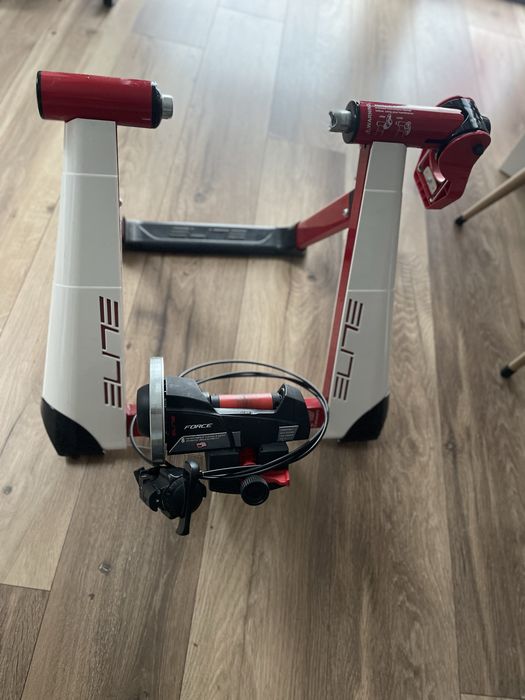 Trenażer ELITE NOVO FORCE 8 stopni oporu + zacisk