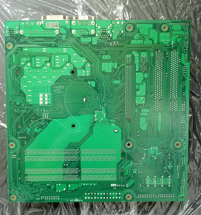 Материнская плата S775 ESC G41 память 4 х DIMM DDR3 выходы VGA + DVI