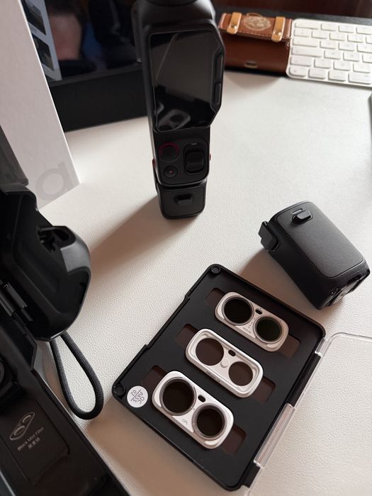Insta360 Luna Ultra - Combo ( como nova )
