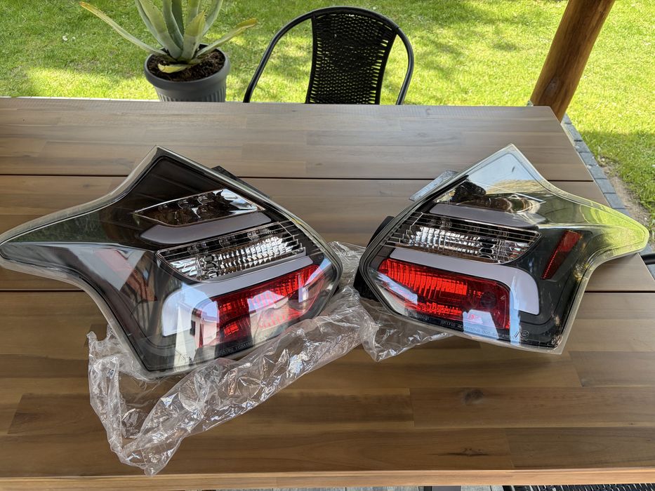 Lampy Led Tylnie Ford Focus mk3 PreLift 2010-2013 Pływający Kierunkowskaz