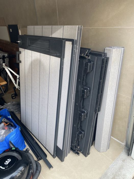 Abrigo de resina KETER 2000L