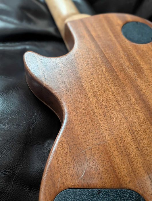 Gibson Les Paul Tribute Satin Honeyburst 2019