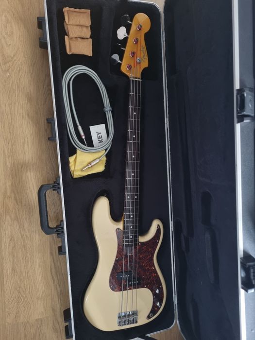 Fender Precision Bass 62 Reissue Japan MIJ CIJ 2002-2004 basowa PB62