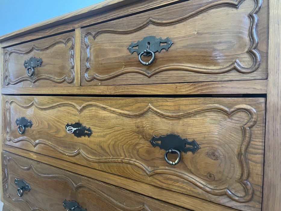 Quarto de casal + Espelho + Cómoda