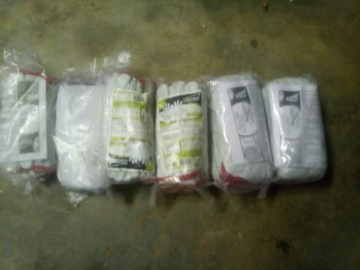 luvas de pele números disponíveis são 8/9/10/11/12