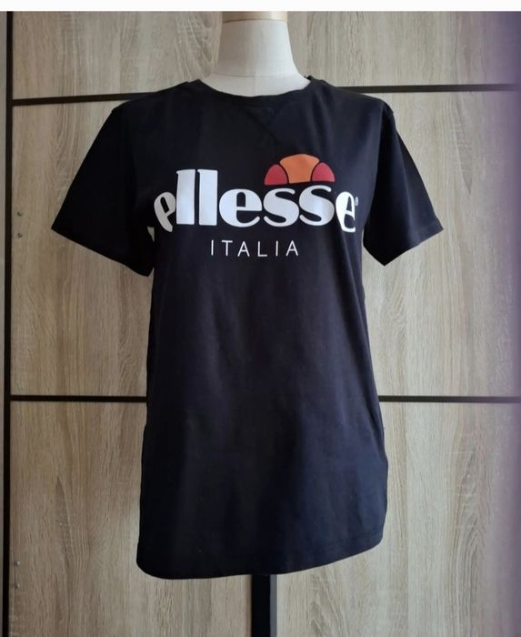 Футболка бренд Fila