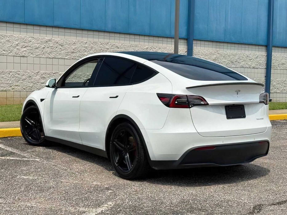 Tesla Model Y Performance      2022