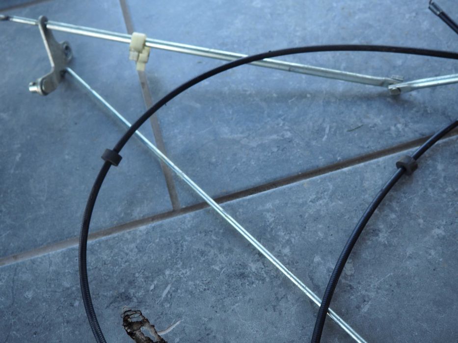 Zamek otwierania klapy dachu mercedes R107