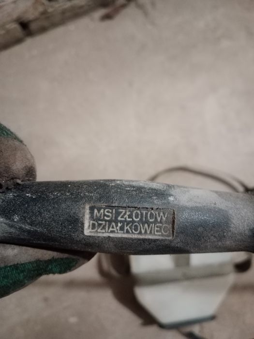 Opryskiwacz ręczny z czasów PRL.