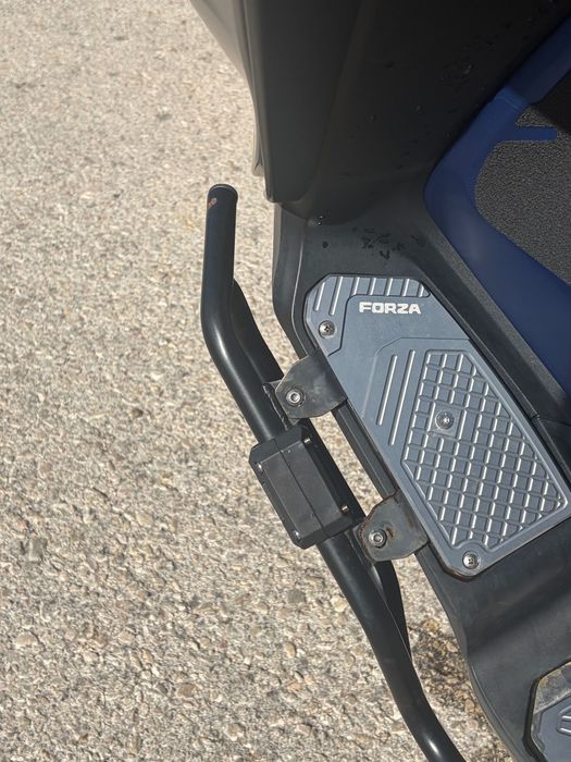 Honda Forza 125cc com vários acessórios extra+top case espaçoso