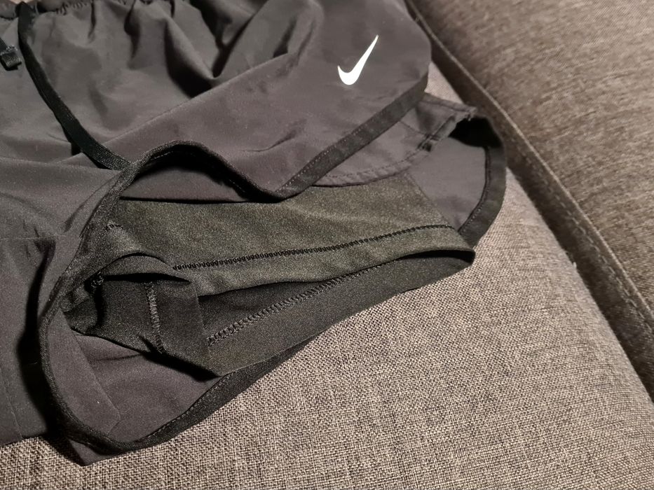Krótkie czarne sportowe spodenki Nike r.M