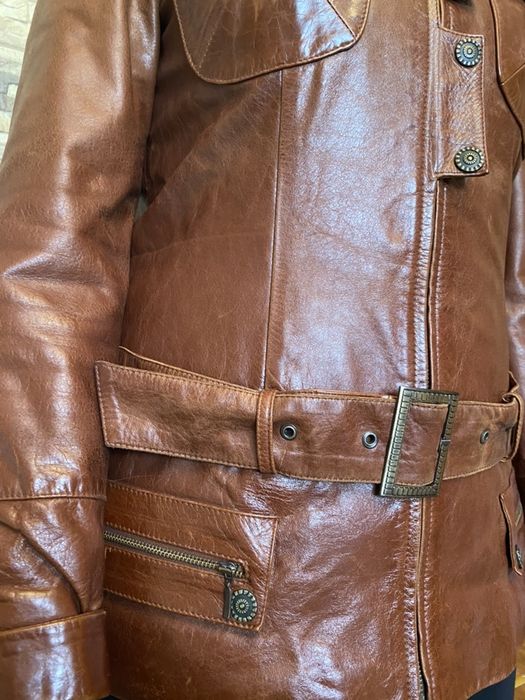 Шкіряна куртка жіноча