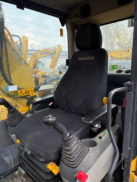 Koparka gąsienicowa Komatsu PC 210 LC-8 9900 mtg 189000 netto PC210