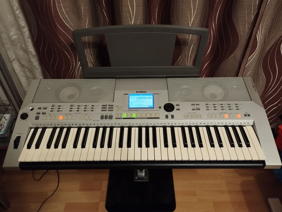 Yamaha PSR-S500 - Keyboard