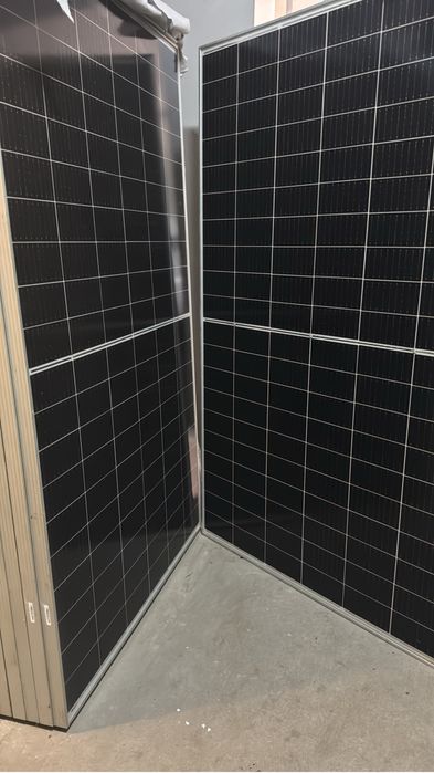 16 Paineis fotovoltaicos 1,70x1,00 345W