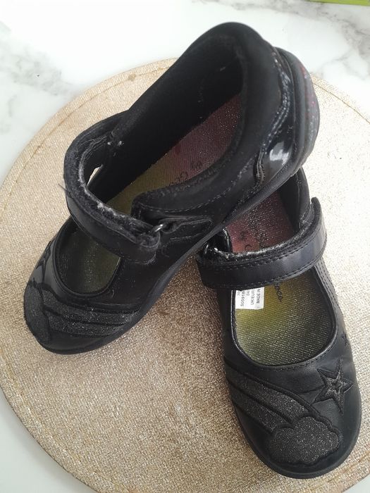 Sprzedam balerinki r.31 skorzane mało używane George