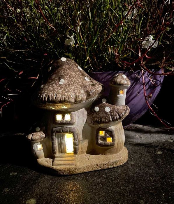 Садова фігурка «Грибний будиночок»