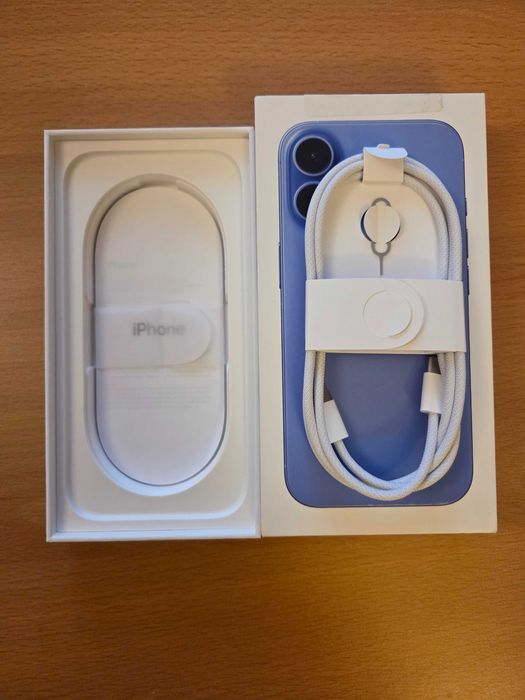 IPhone 16 256 gb ultramarino