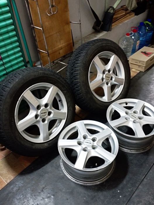 Продается комплект дисков с резиной