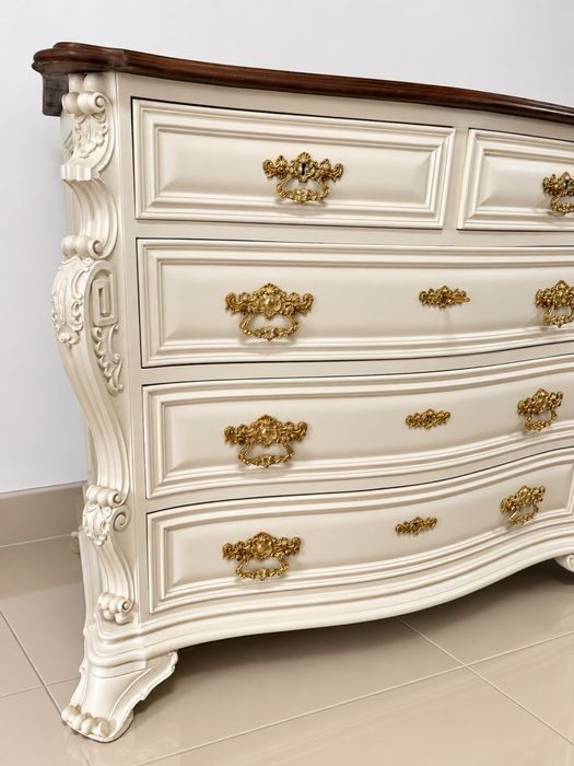 Comoda vintage restaurada