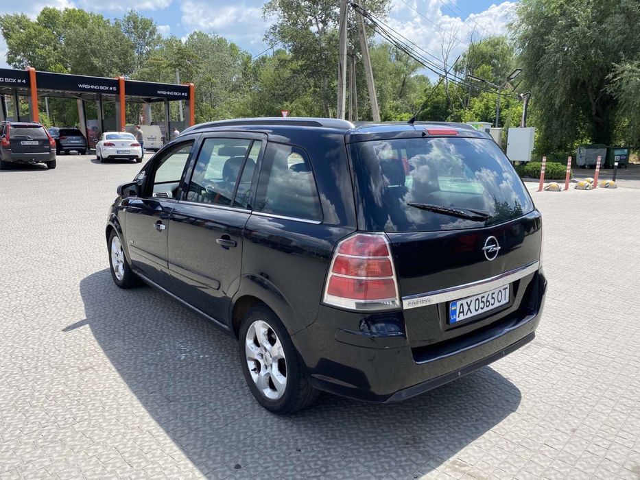 Opel zefira avtomat