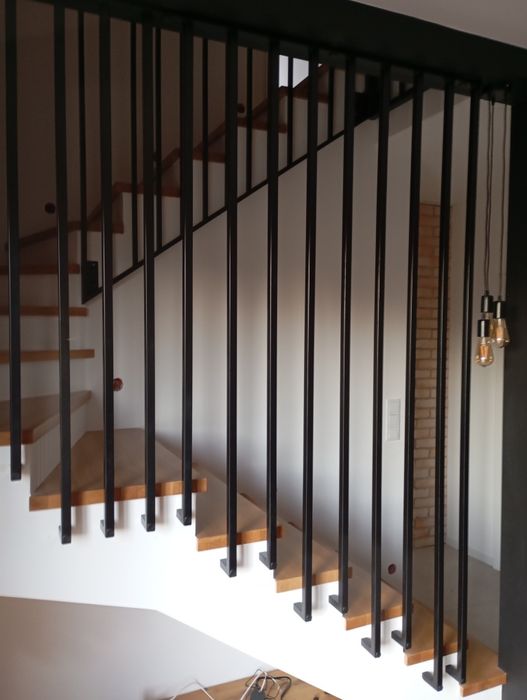 Balustrady nierdzewne szklane schody bramy