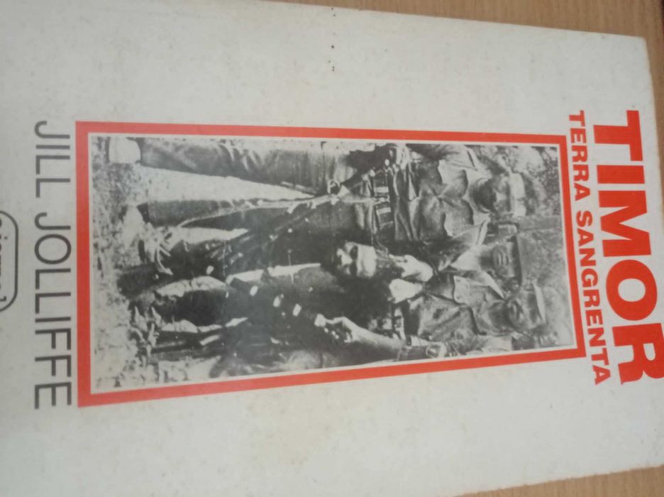 vendo livro Timor terra sangrenta