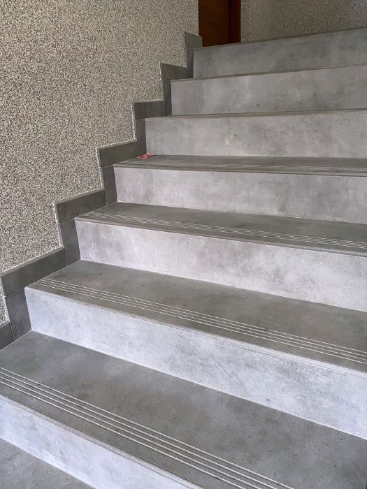 Płytki betonopodobne na schody, stopnice 100x30