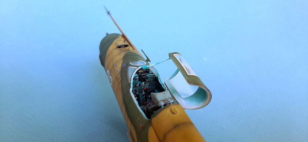 Модель самолета МиГ 21 МФ 1/48