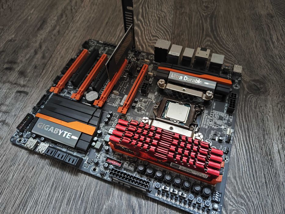 Zestaw [Płyta główna Z87X-OC + CPU i5 4690k + RAM DDR3 16GB + SSD 256]