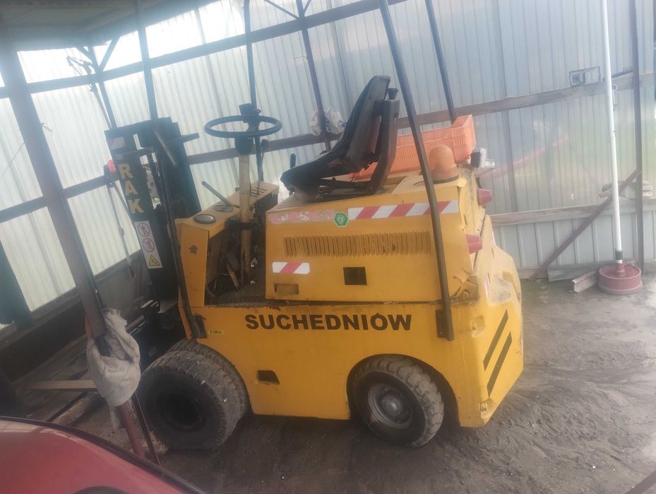 Wózek widłowy rak Suchedniów c330