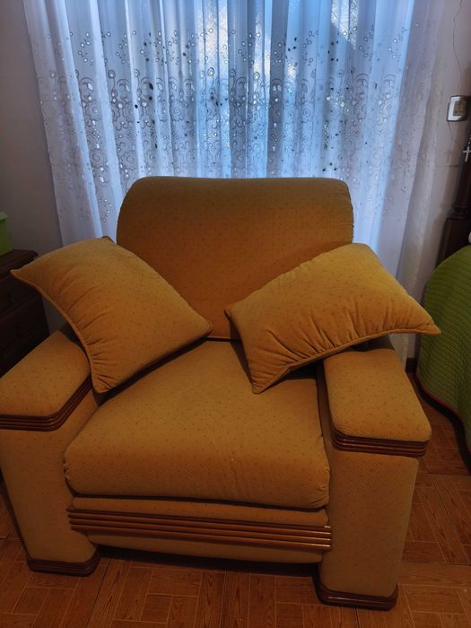 Conjunto de Sofás amarelos