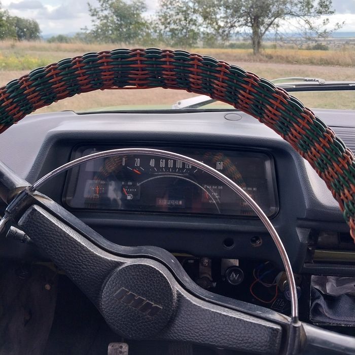 Автомобіль, капсула часу ІЖ412