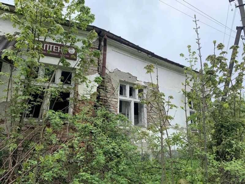 ПРОДАЖ - Нежитлове приміщення, загальною площею 169,7 кв.м. с. Ізки